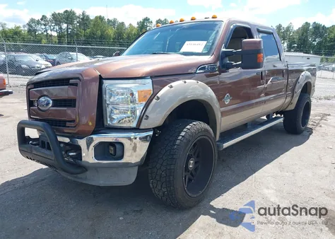 2011 Ford F250 Lariat z USA, uszkodzony, nr VIN 1FT7W2BT9BEC44137